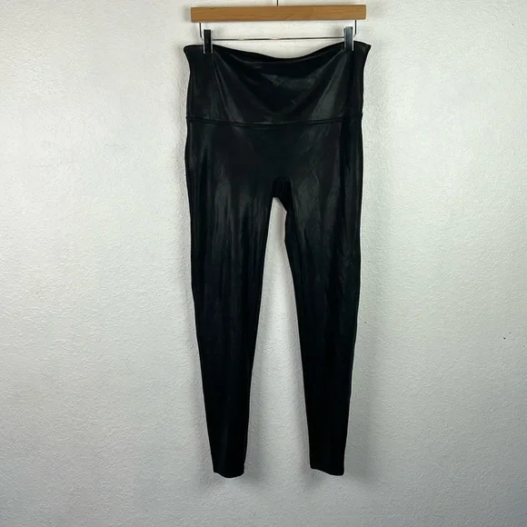 Perfect SPANX FAUX LEATHER LEGGINGS BLACK - Picture 3 of 8